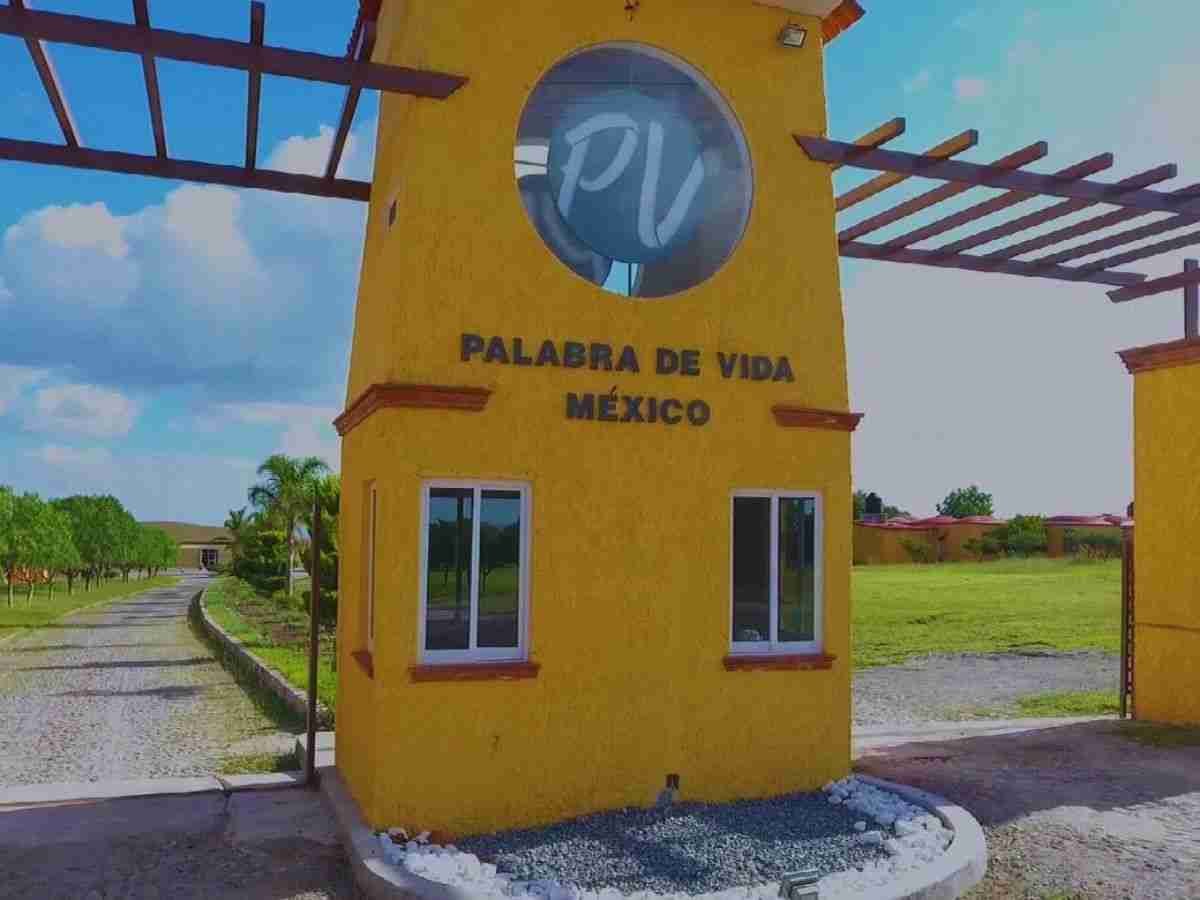 Imagen becas instituto